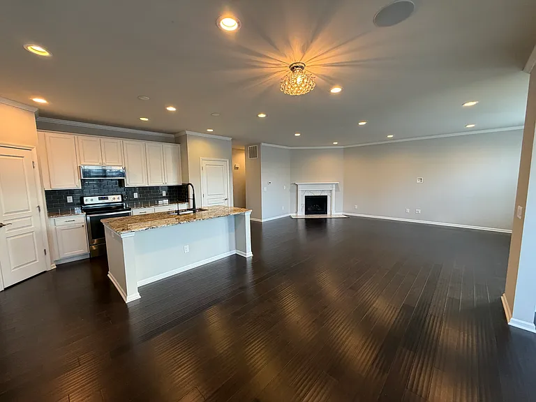 31065 Tremont Ln — Photo 18