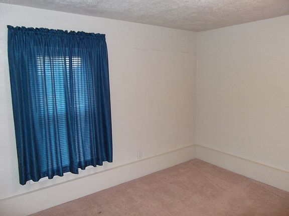 BR upstairs back