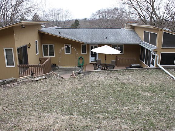 4th image of 927 Cliffwood Ln