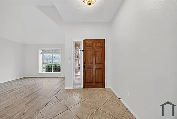 1035 Cascade Creek Dr — Photo 5
