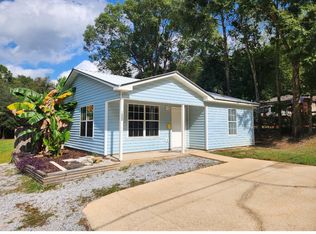 1222 E Chestnut Ave, Crestview, FL 32539