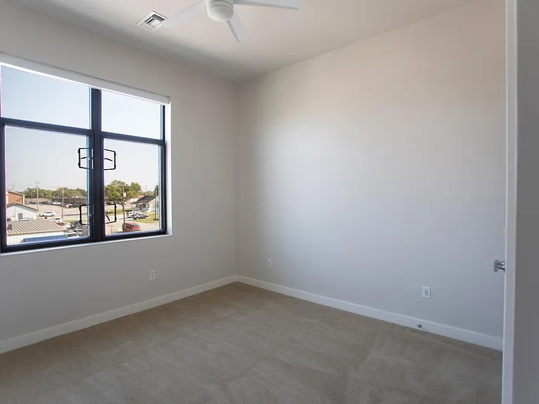 201 S Main St #305 — Photo 20