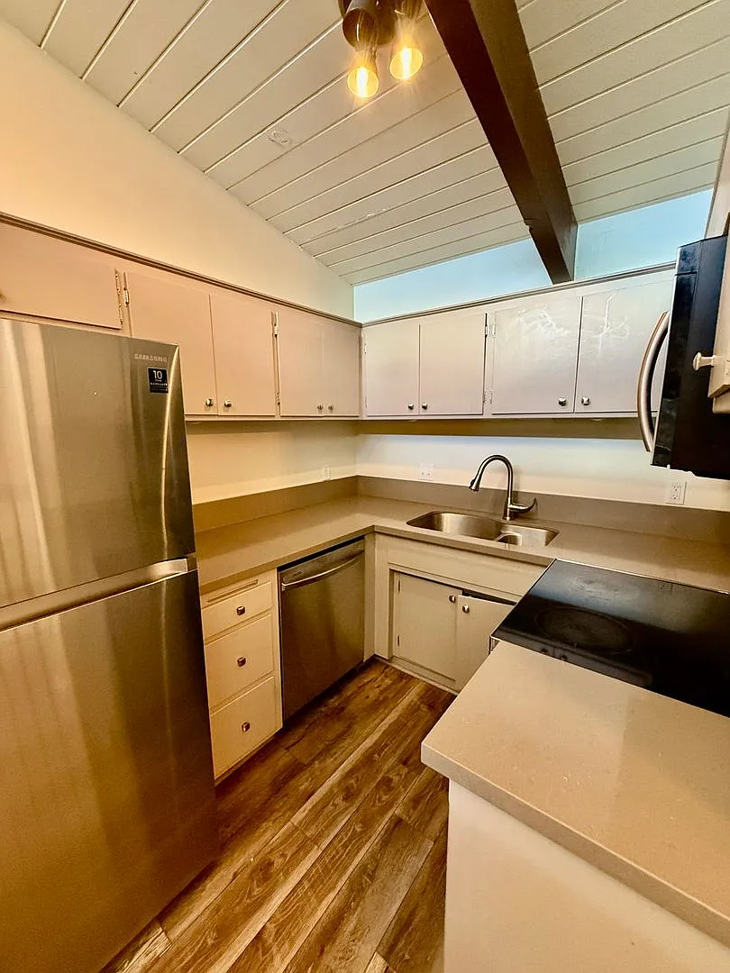 Mammoth Mountain Apartments — Photo 4