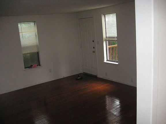 5th image of 4515 Avenue F #B
