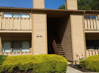 708 Woodhollow Dr, Marlton, NJ 08053