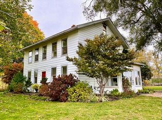 2396 Whitney Rd E, Fairport, NY 14450