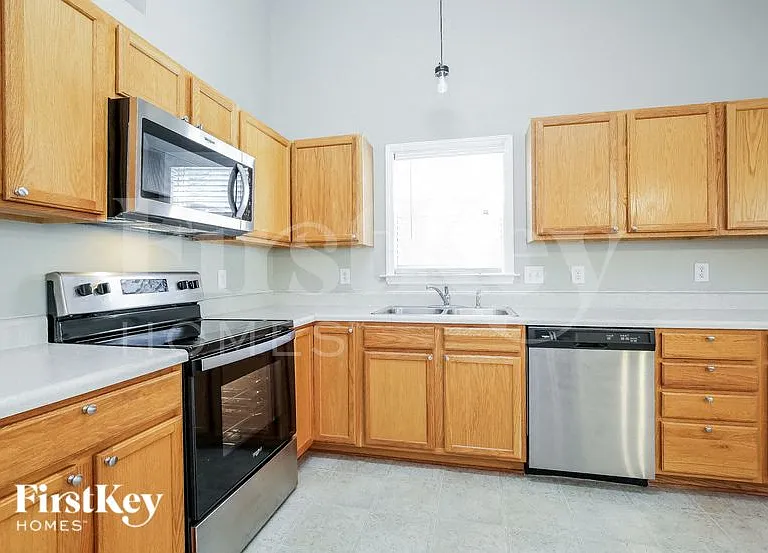 263 Carriage Ln — Photo 7