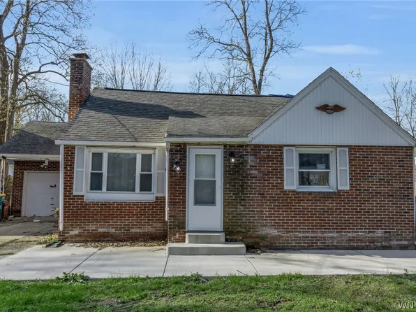 3869 Princeton Rd, Hamburg, NY 14075