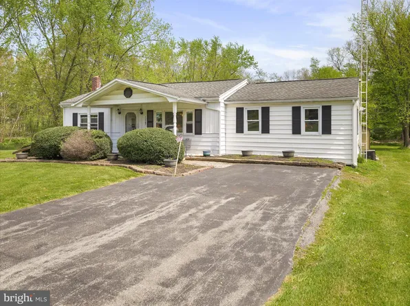 12565 Wolfsville Rd, Myersville, MD 21773