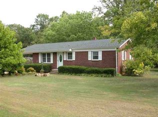 140 Floyd Heights Dr, Spartanburg, SC 29303