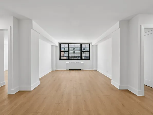 315 West 57th Street image 1 of 29