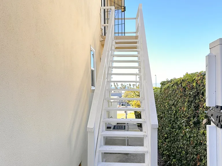 232 Palos Verdes Blvd #A — Photo 24