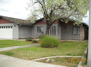 1949 Theresa Ave, Hanford, CA 93230