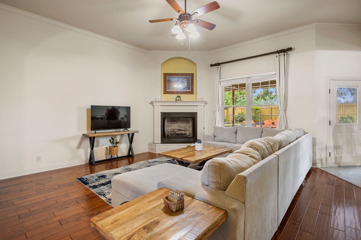 next background image