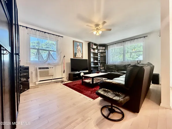 13 Lexington Drive #B, Whiting, NJ 08759
