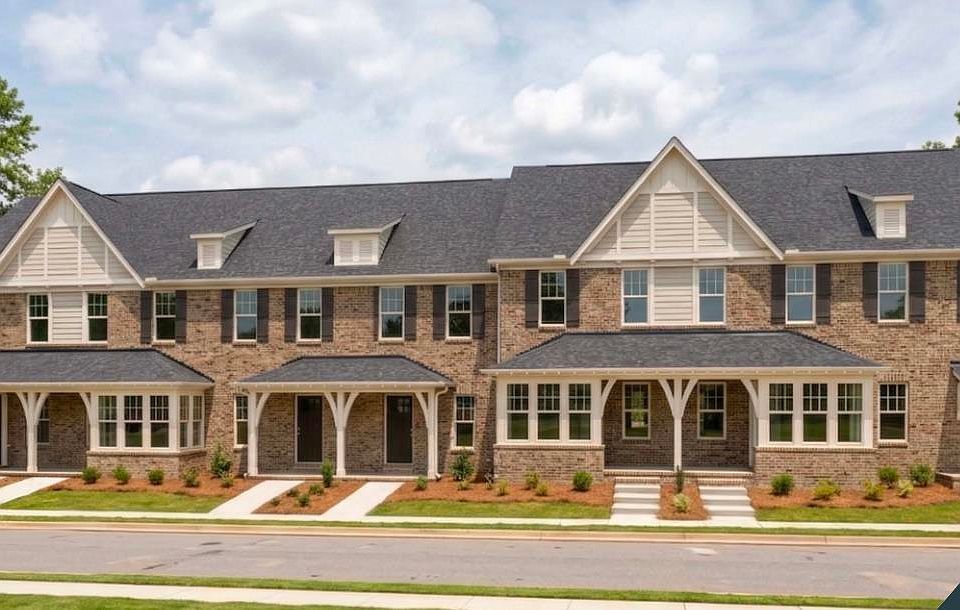 1st image of 747 River Walk Dr