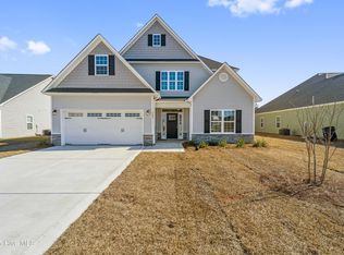 706 Secession Ln, Jacksonville, NC 28546