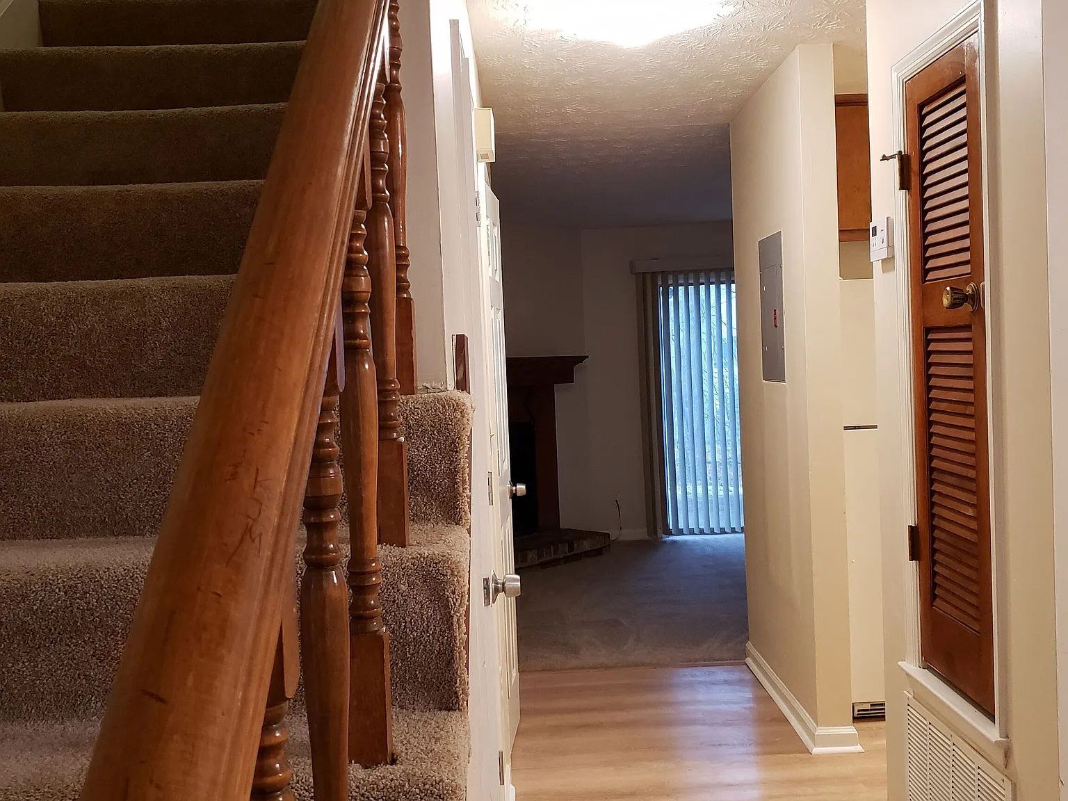 5871 N Castlegate Dr — Photo 3