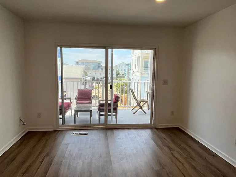 1503 Carolina Beach Ave N #2A — Photo 10