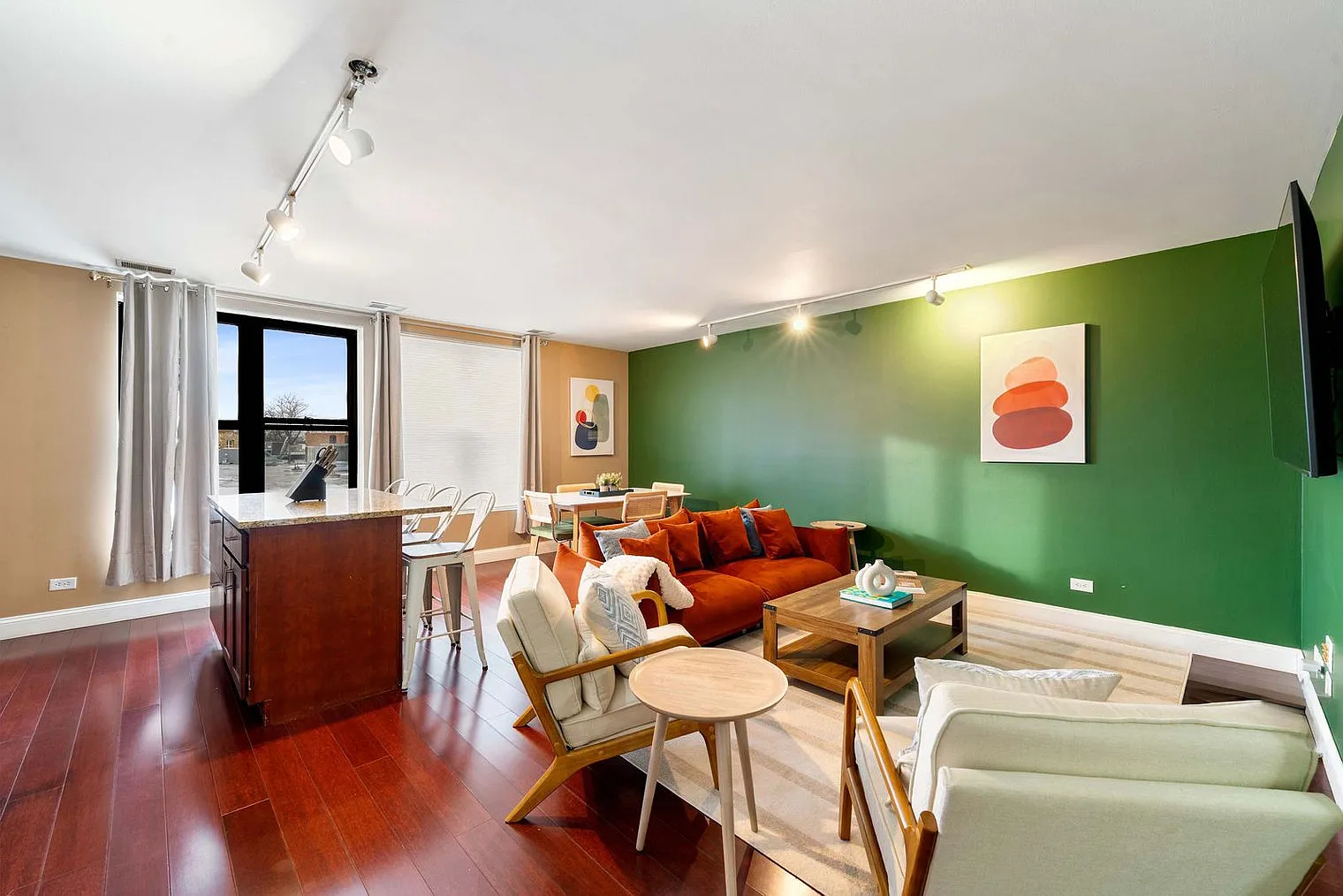 1 bed, 1.0 bath, 699 sqft, $2,805 — Photo 1