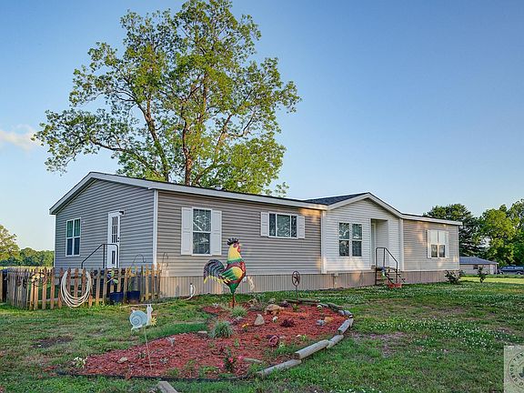 2nd image of 187 County Road 4104