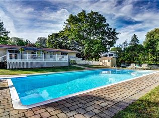 45 Eisenhower Dr, Middletown, NY 10940