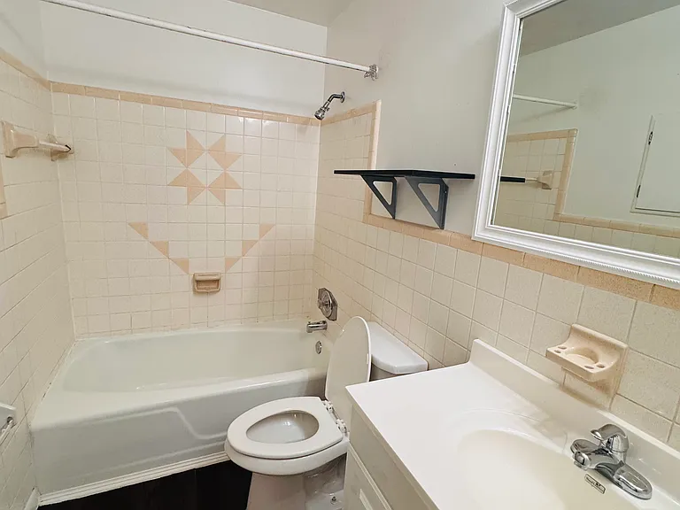 2075 Howell Branch Rd #101 — Photo 10
