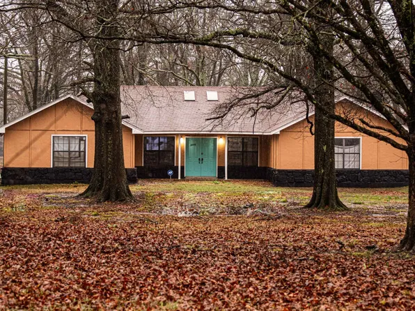 105 N Howard Holthoff St, Gould, AR 71643