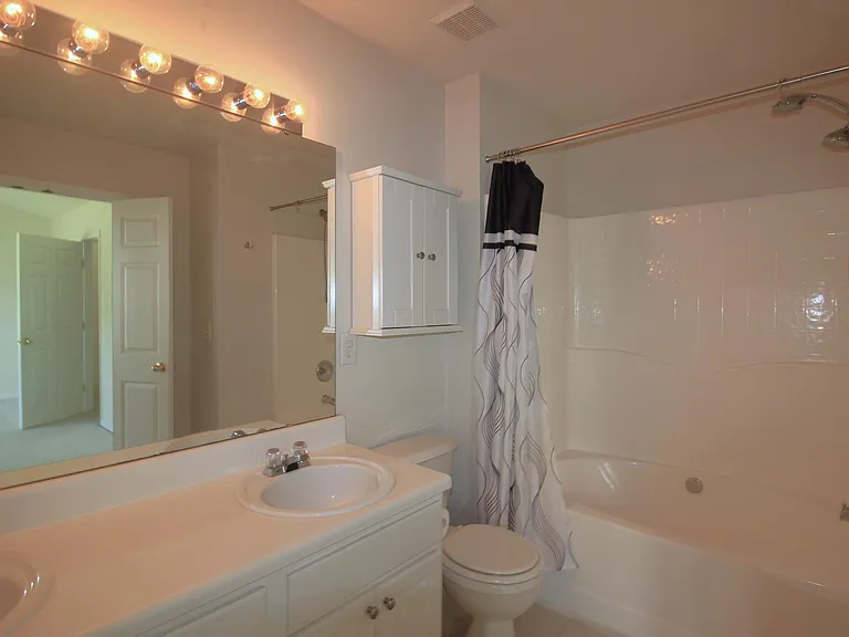 104 Hickory Meadow Cir — Photo 9