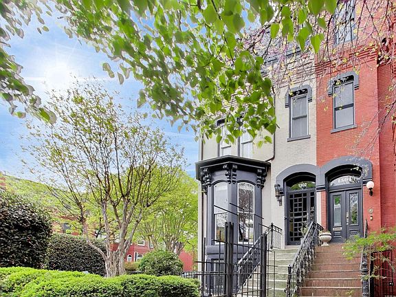 2nd image of 1302 R St NW APT 1