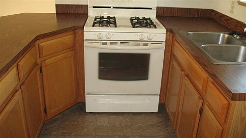 4th image of 1283 Halsey Dr