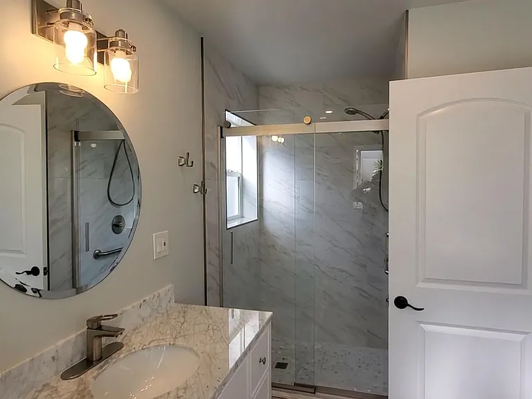 2919 Greenwood Ave — Photo 10