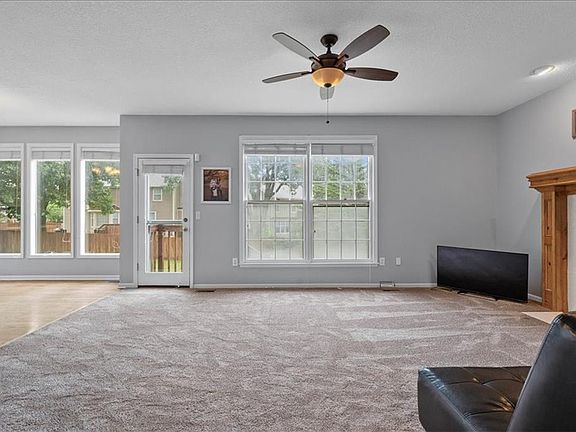 5th image of 12717 Eby St