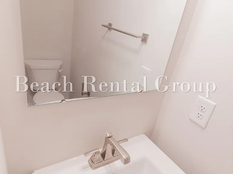 303 Golan Cir #F — Photo 13