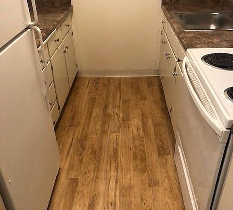 4th image of 352 Caprino Way APT 20