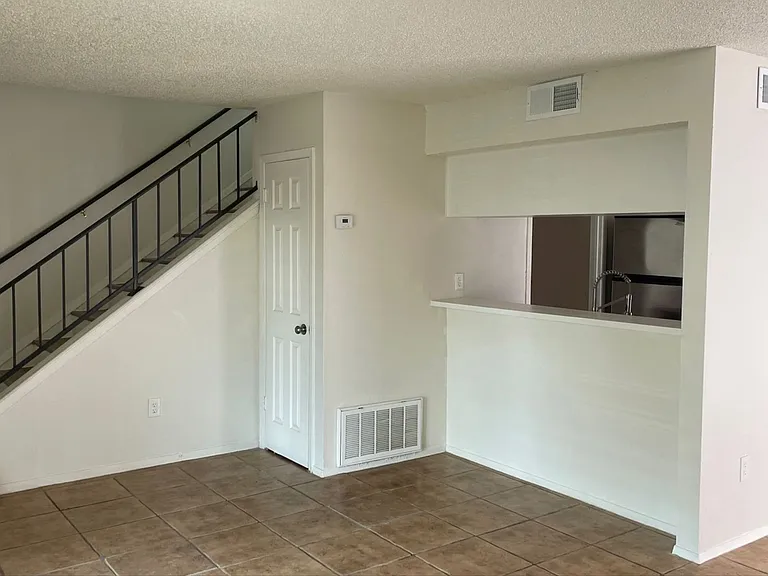 1705 Coronado Hills Dr #C — Photo 6