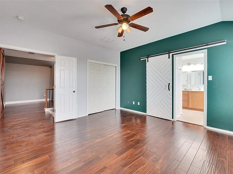 11129 Persimmon Gap Dr — Photo 20