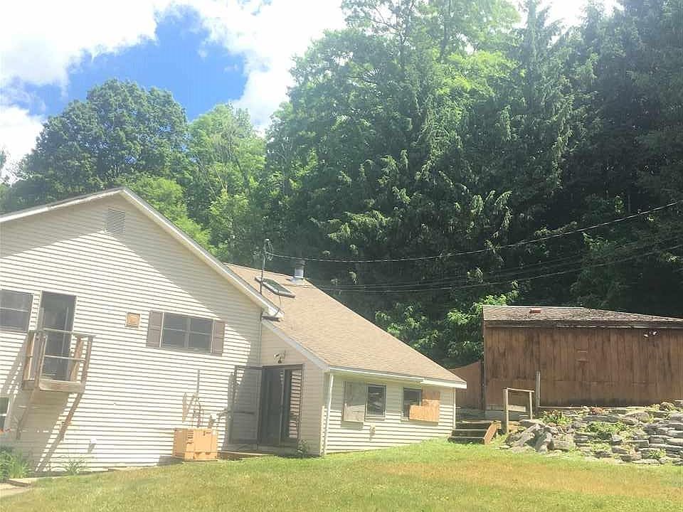 1st image of 38 Chapel Dr
