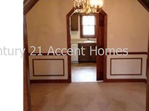 4th image of 6026 Cromwell Pl