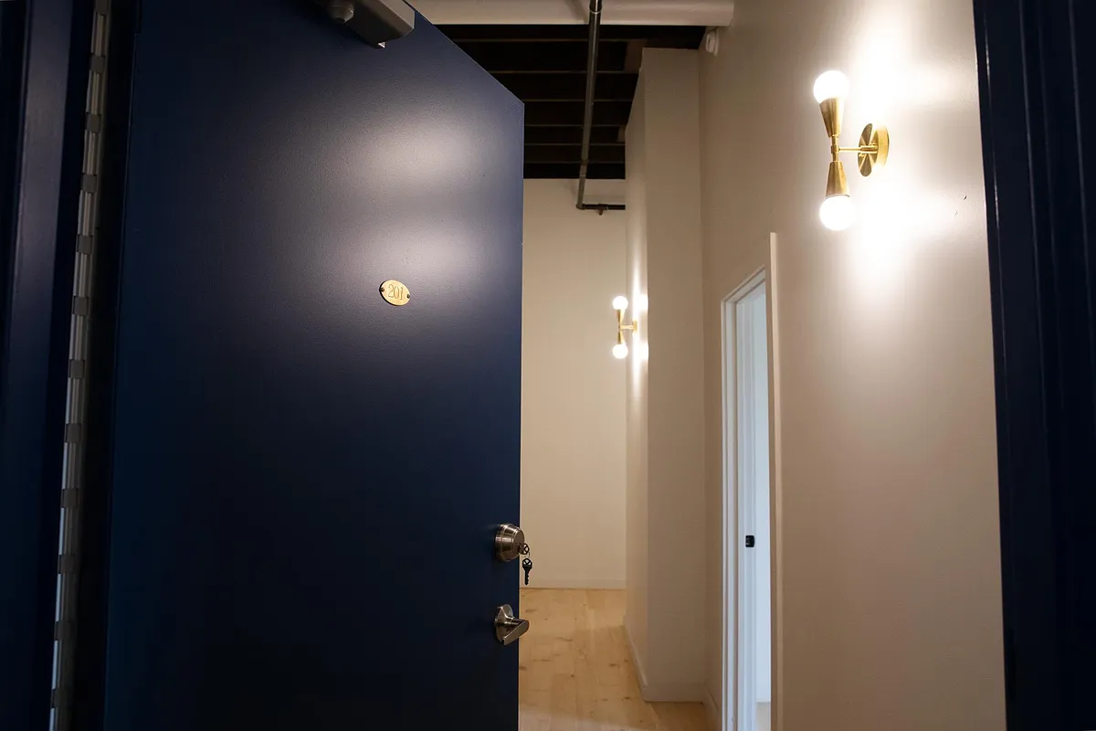 Entrance - 337 Broadway St #201