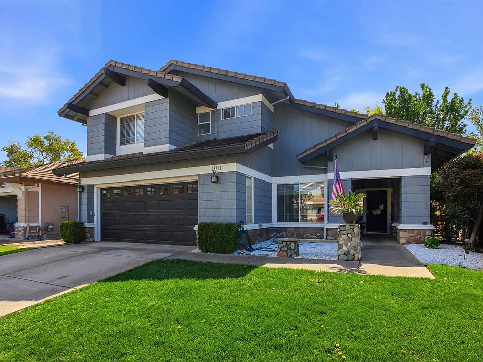 1st image of 8870 Mandalay Way