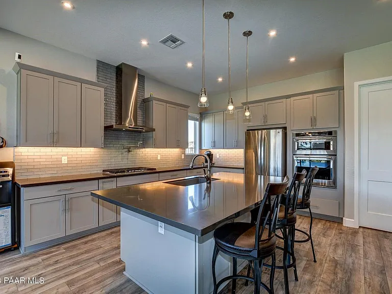 3851 Serenity Cliff Ct — Photo 7