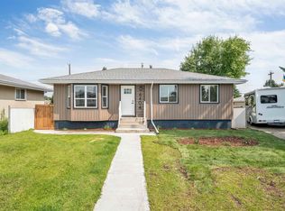 6404 88th Ave NW, Edmonton, AB T6B 0M2