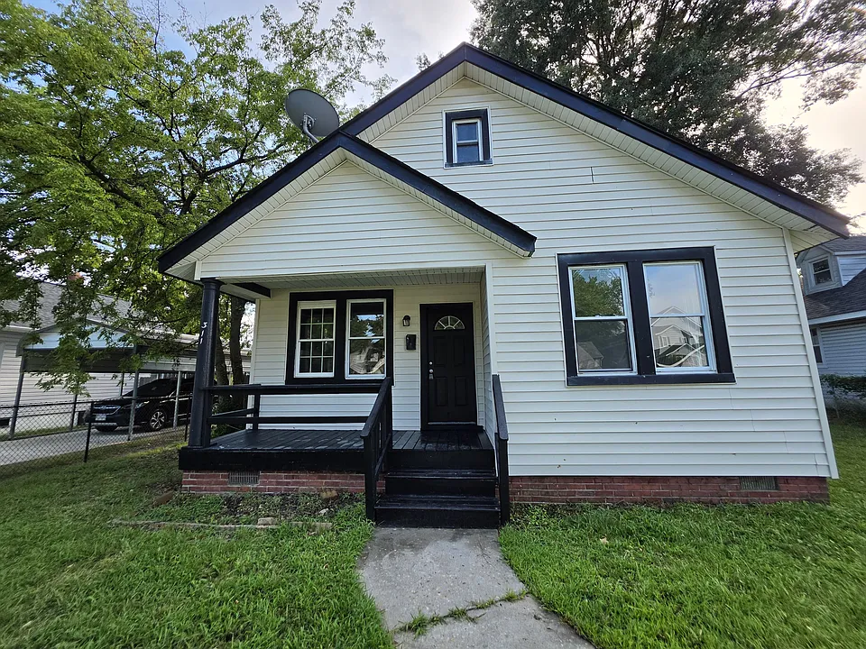 311 Locust Ave