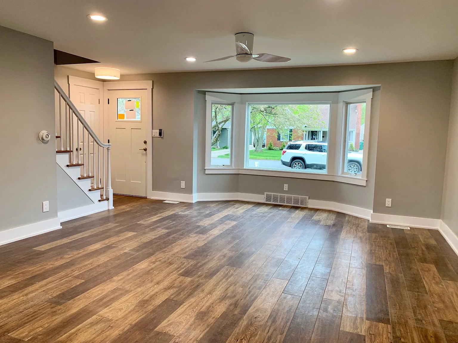 3 bed, 1400 sqft, $2,500 — Photo 3