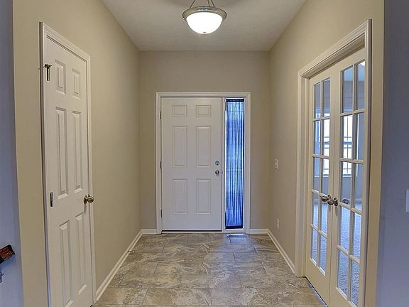 3rd image of 17021 Colleen Ln