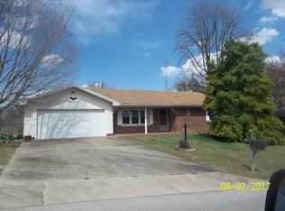 1609 Country Club Rd, Mount Vernon, IN 47620