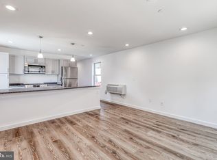 751 N 43rd St #301, Philadelphia, PA 19104