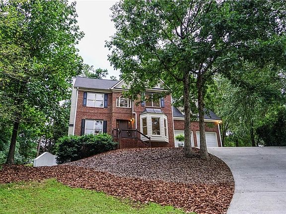 3rd image of 3283 Standing Peachtree Trl NW