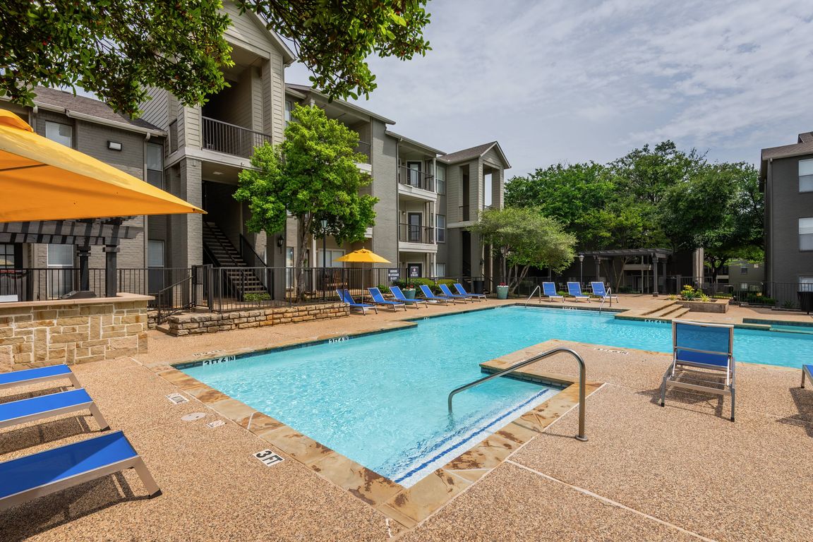 Resort-Style Pool at Oak Park Apartments